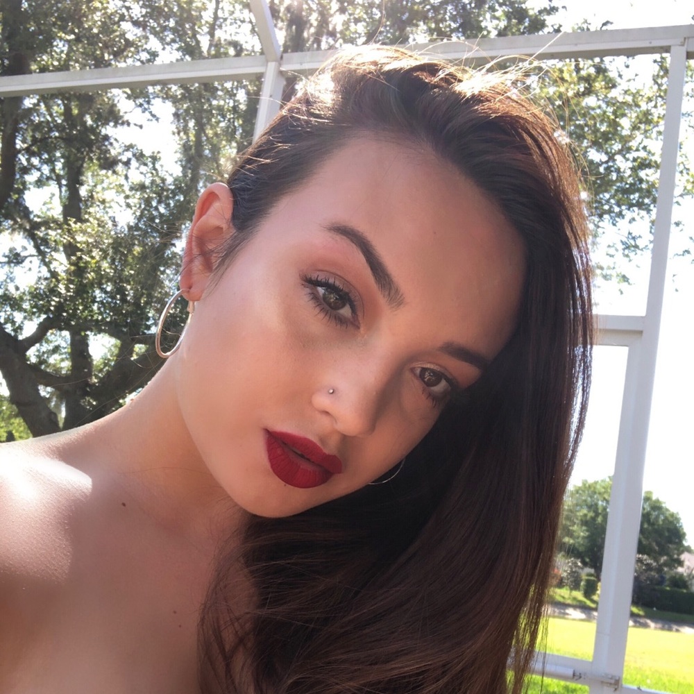 Meet your Posher, Alexa